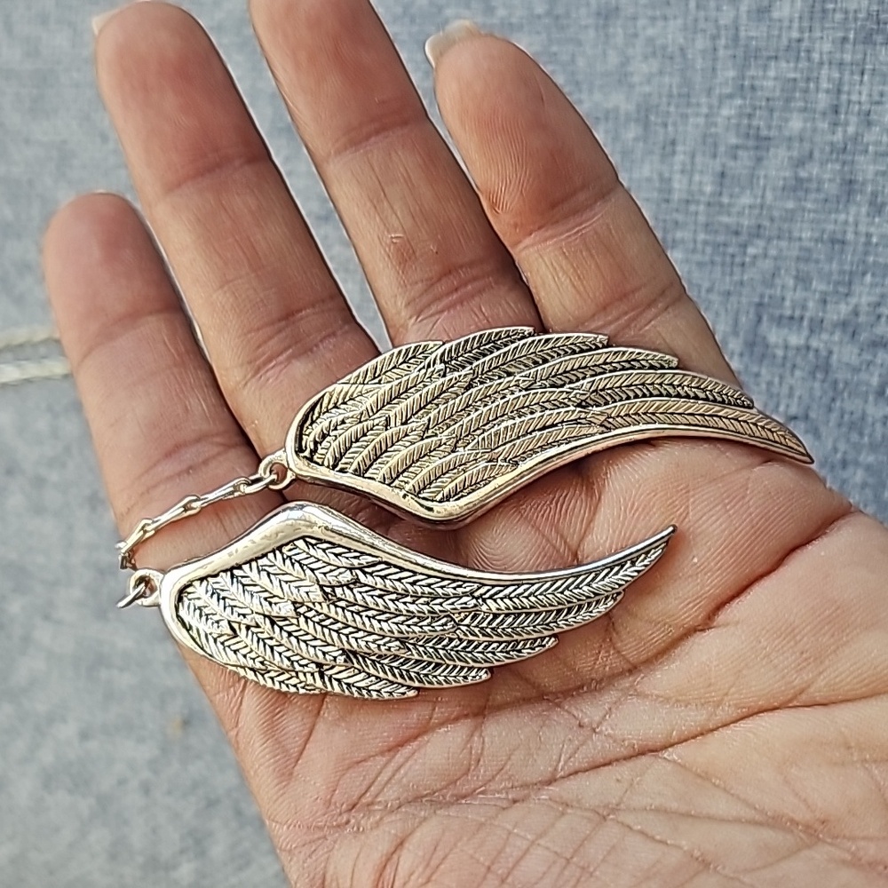 Necklace - Picture 4 of 5